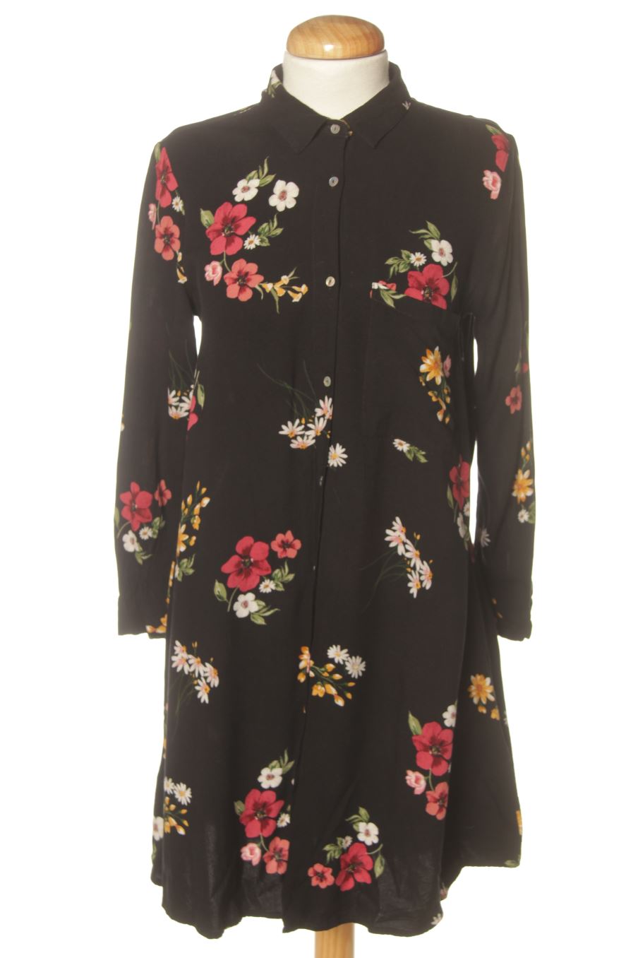 Robe casual Stradivarius de la taille S, de couleur imprimés