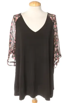 Blusa de manga corta 48 BLOOMCHIC, foto 1 de 2