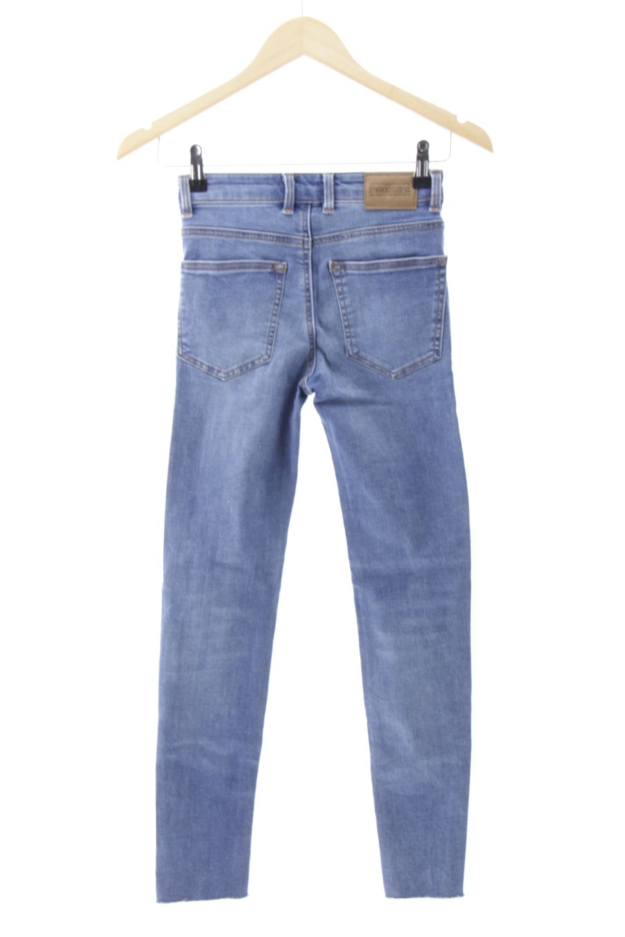 Jeans Pull & Bear de la taille 34, de couleur bleu de denim