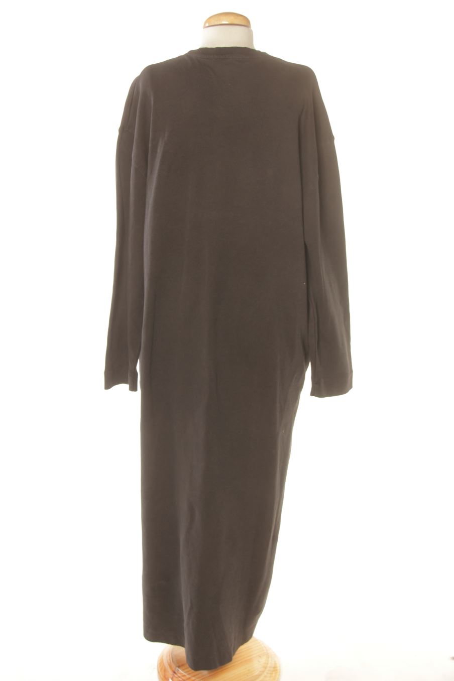 Vestido casual de Zara de la talla M, de color negro