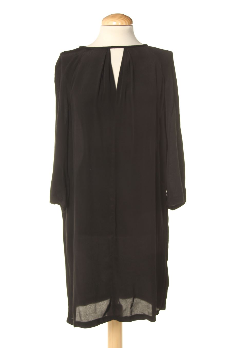 Robe casual Mango de la taille M, de couleur noir