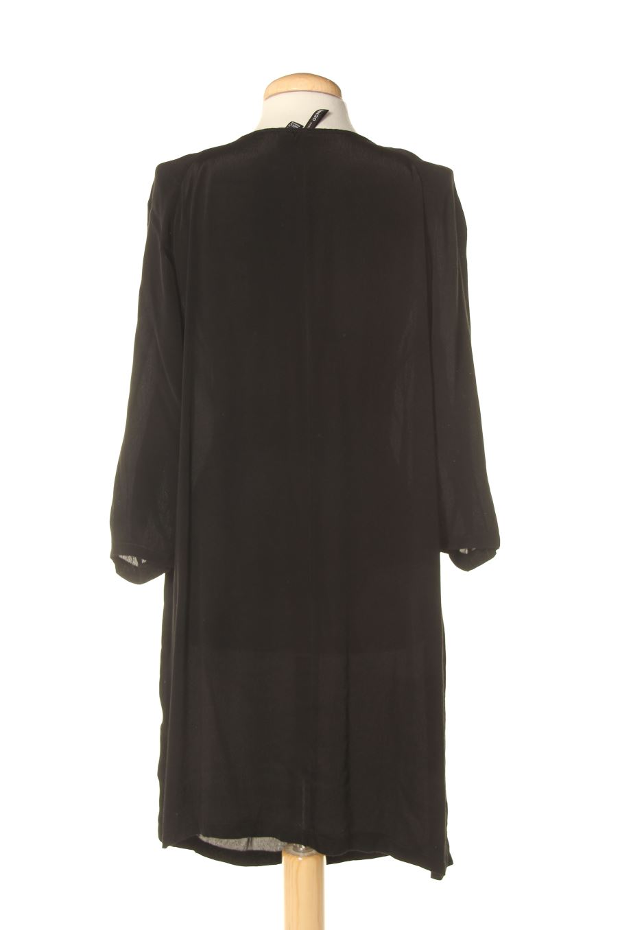 Robe casual Mango de la taille M, de couleur noir