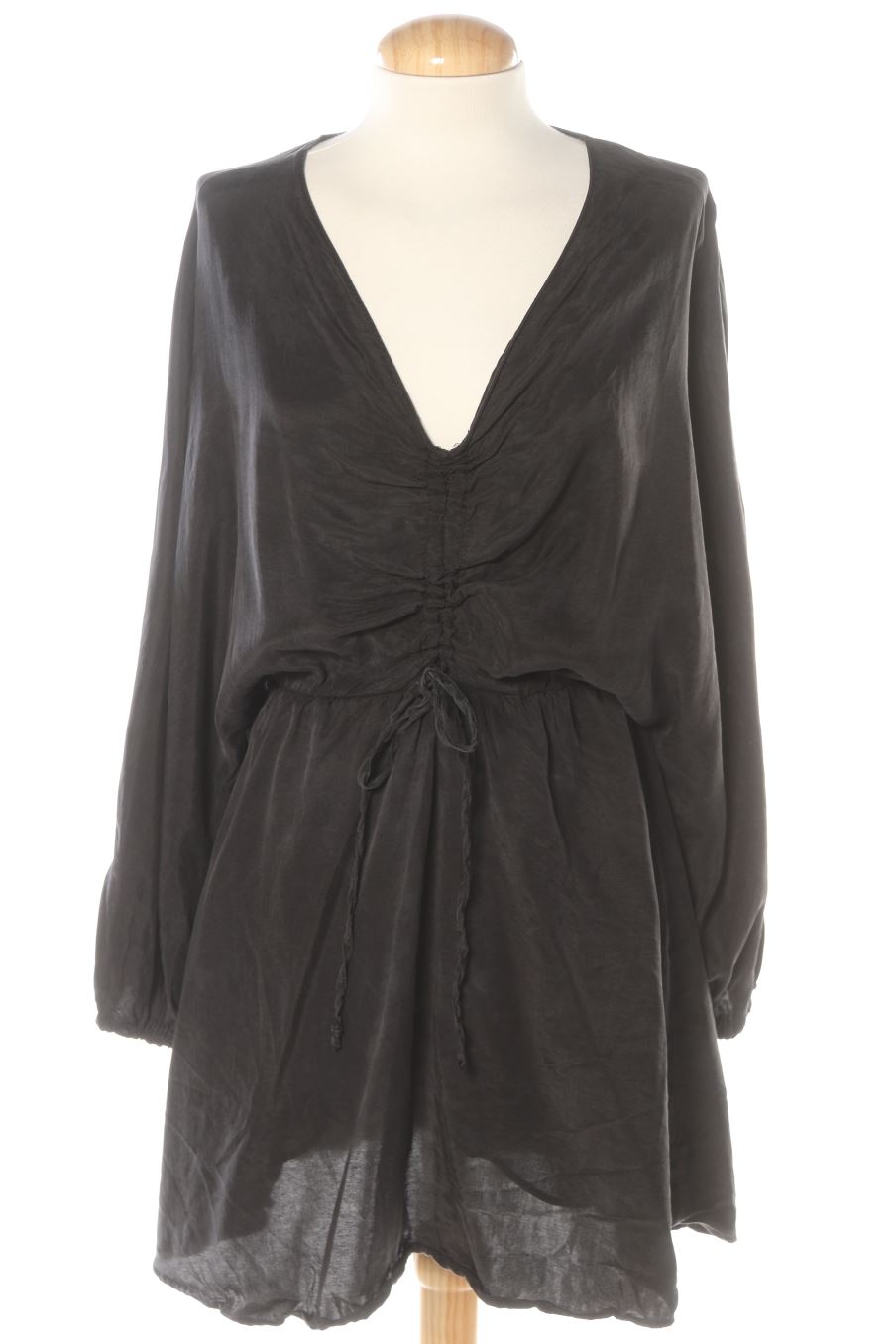 Vestito casual de Zara de la talla S, de color nero
