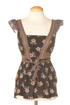 Aufwändiges Top 36 French connection