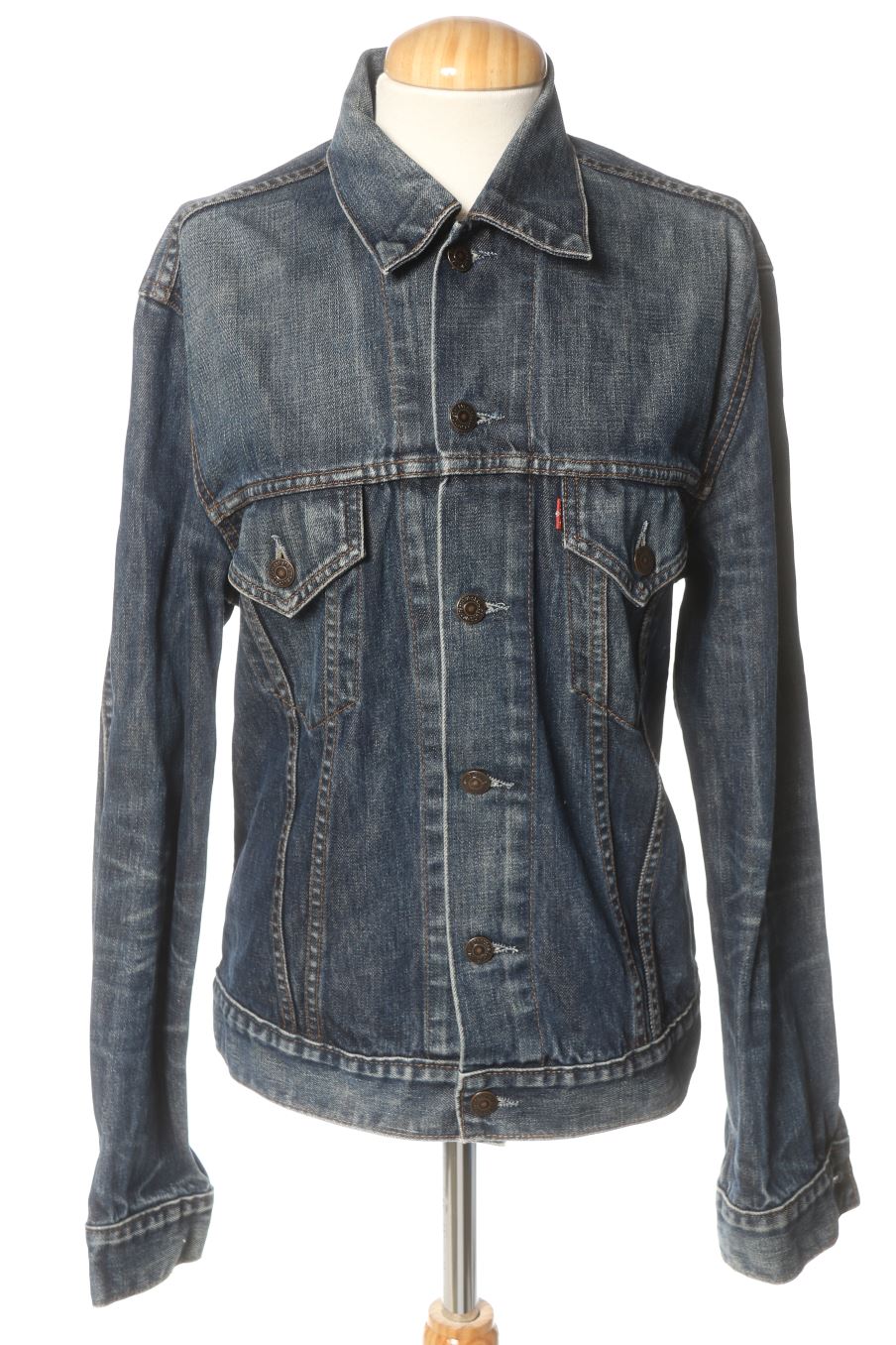 Blouson Levi's de la taille M, de couleur bleu de denim