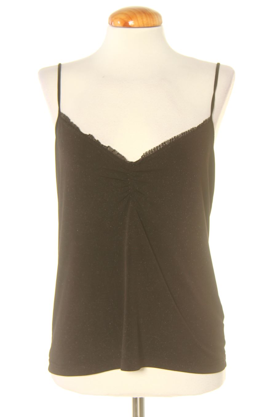 Top H&M de la taille M, de couleur noir