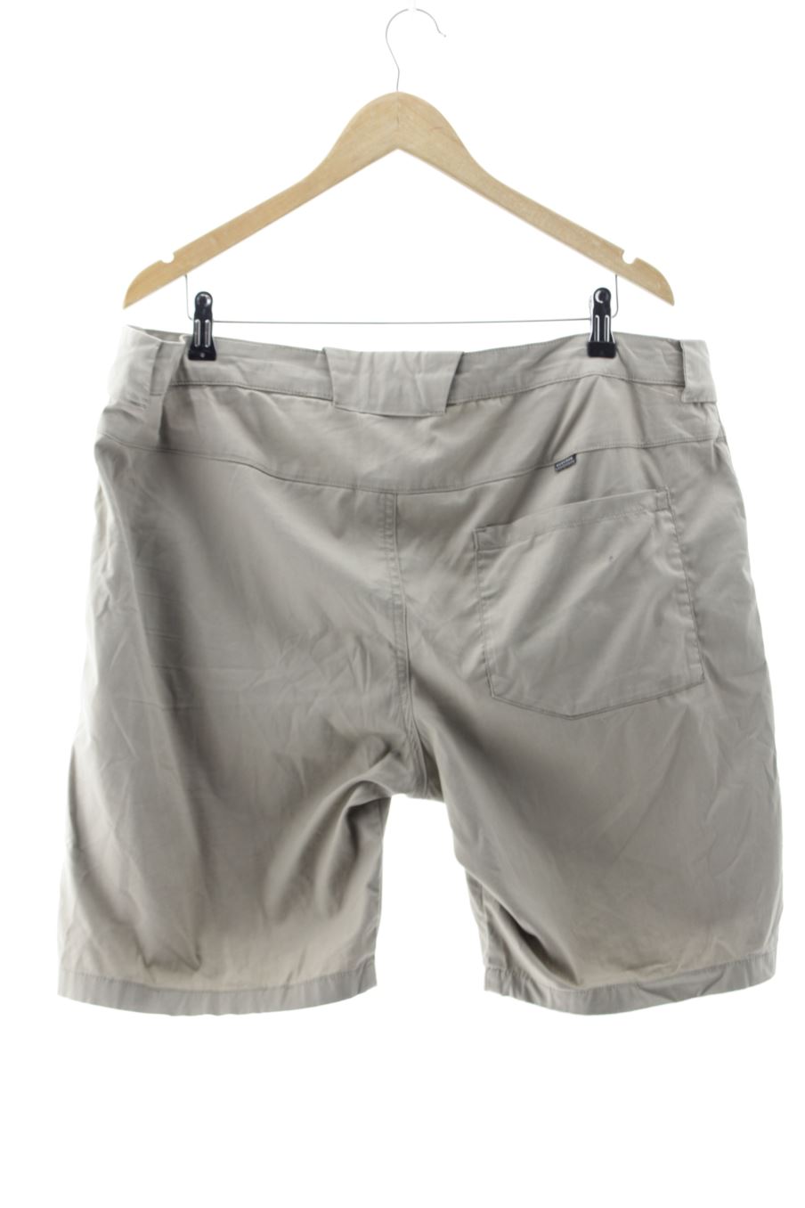 Pantalón corto de Decathlon de la talla 48, de color beige