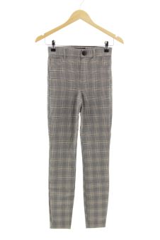 Pantaloni XS Zara, foto 1 di 2