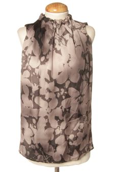 Aufwändiges Top XS Benetton