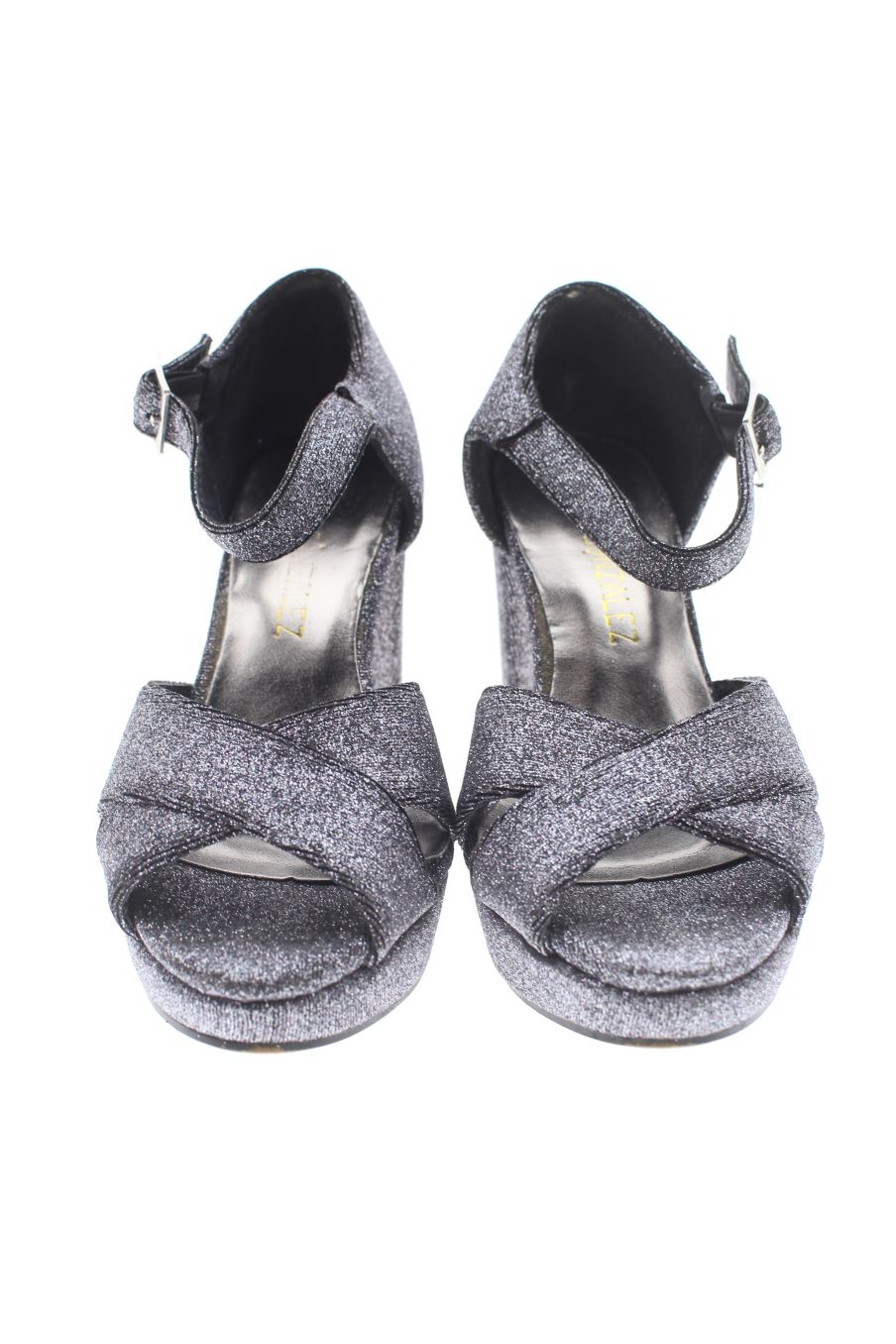 Sandalias tacon de Tino Gonzalez de la talla 35, de color plateado de