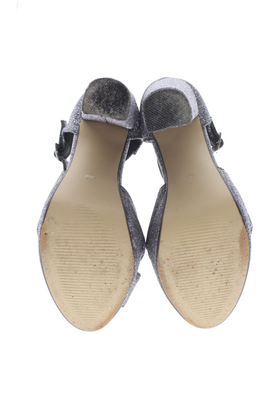 Sandalias tacon de Tino Gonzalez de la talla 35, de color plateado de