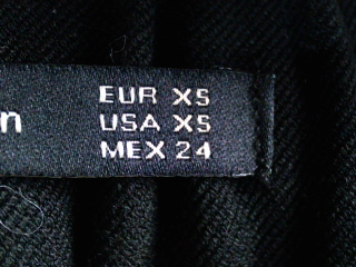 Pantalón de trf (ZARA) de la talla XS, de color negro