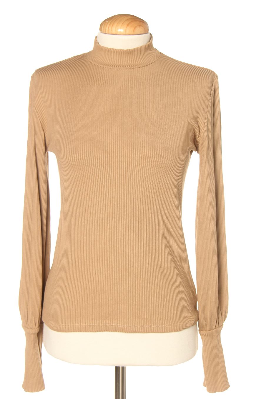Pull Stradivarius de la taille S, de couleur beige
