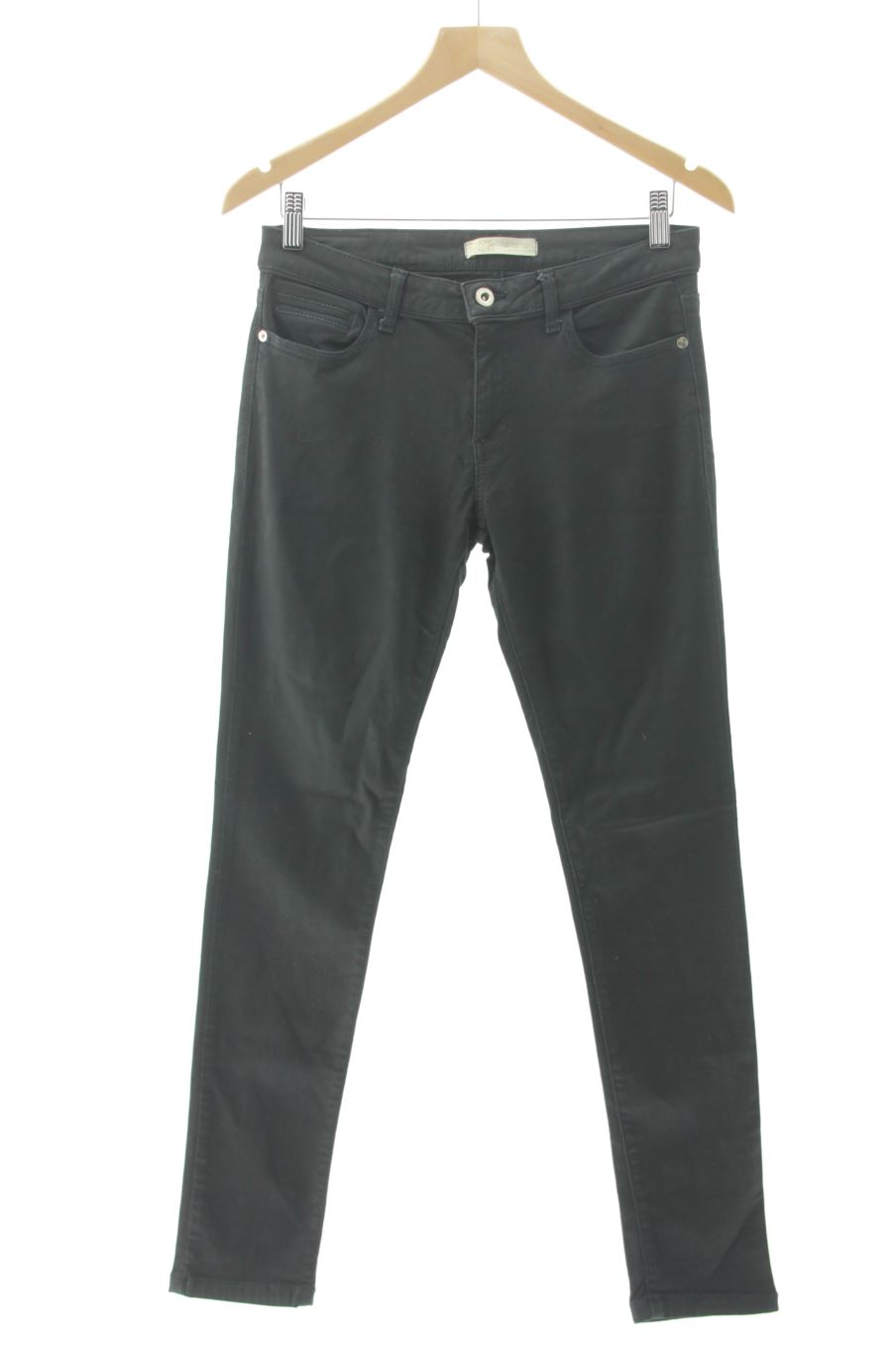 Jeans Zara de la taille 38, de couleur noir