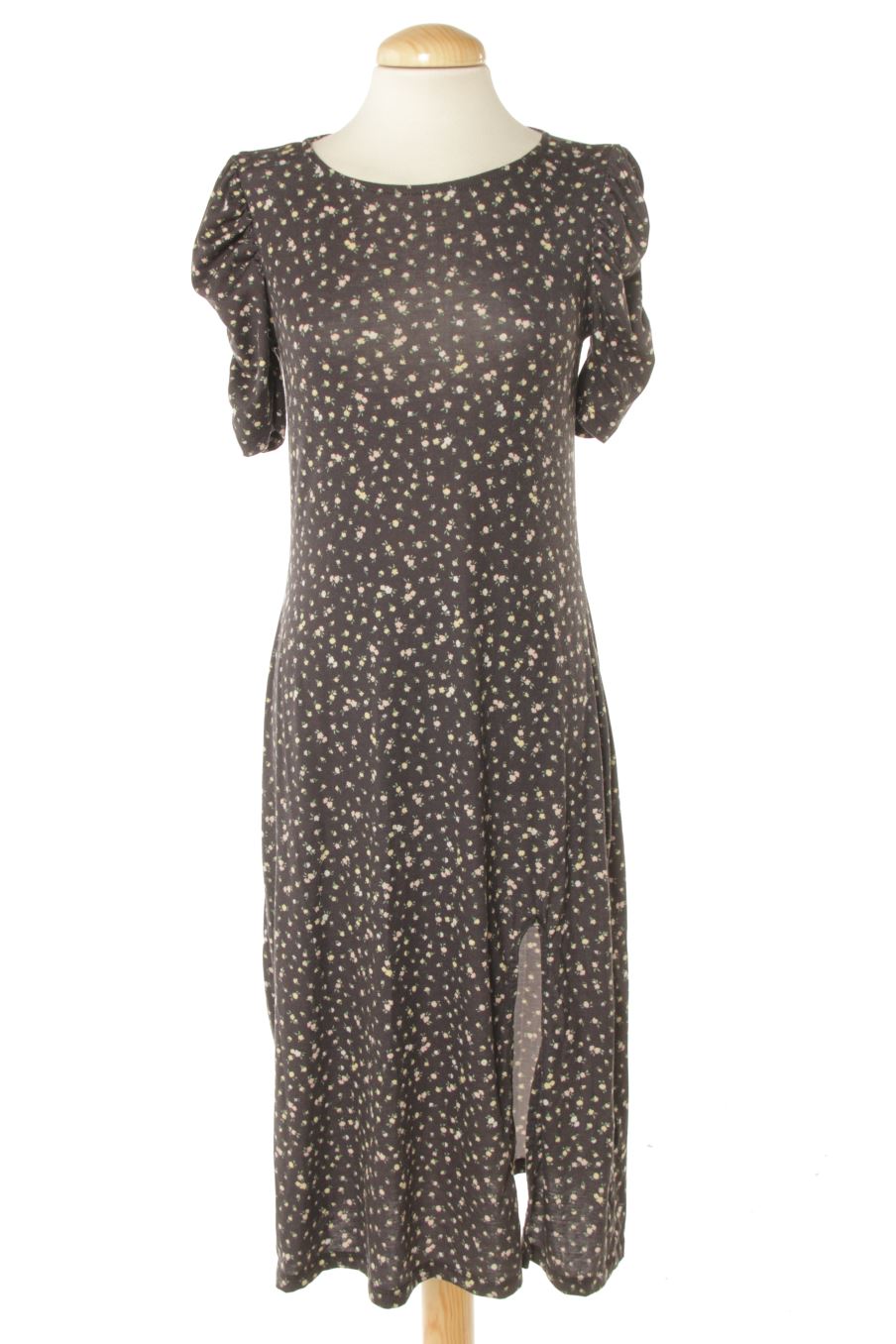 Robe casual H&M de la taille S, de couleur fleurs