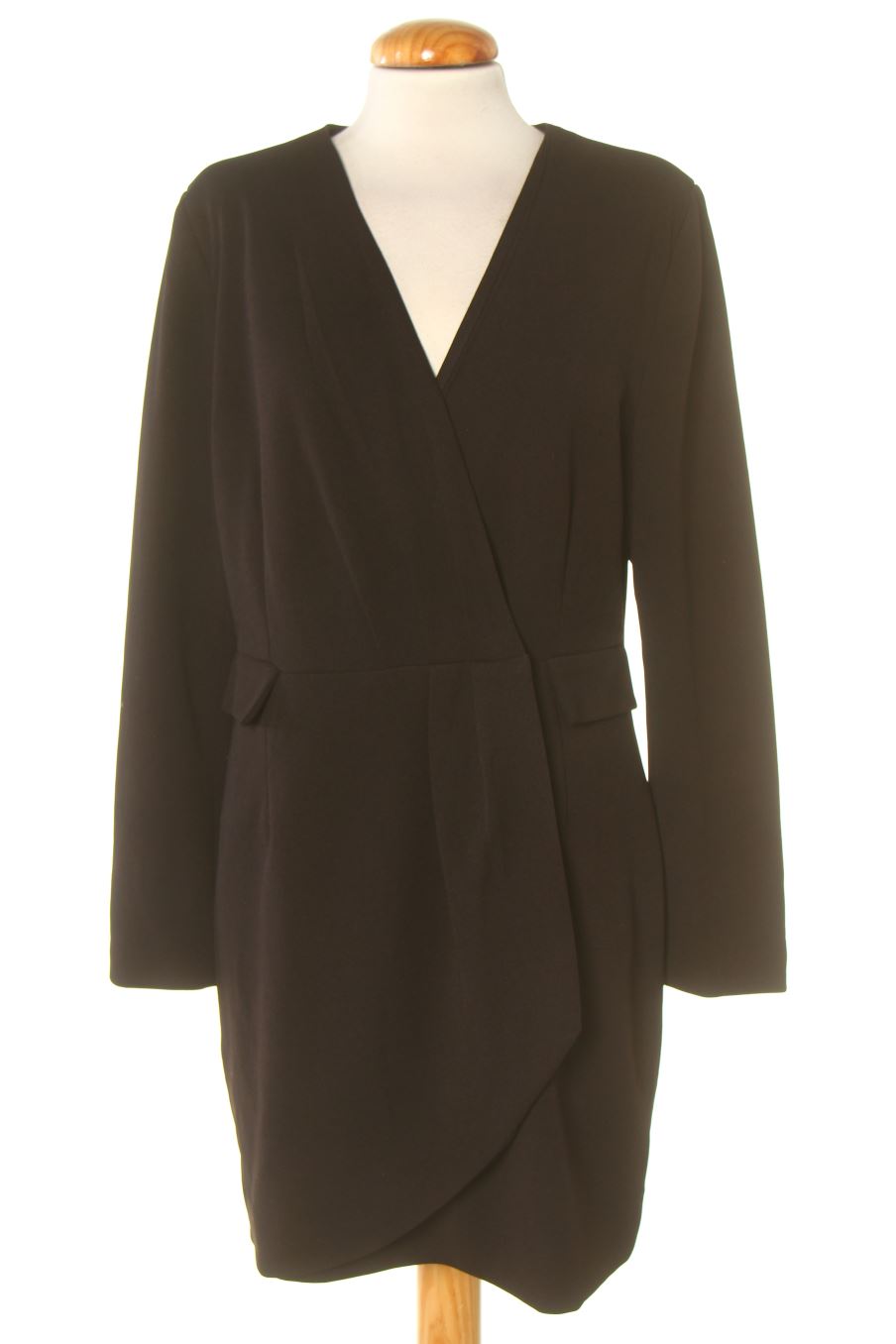 Robe casual Reserved de la taille L, de couleur noir