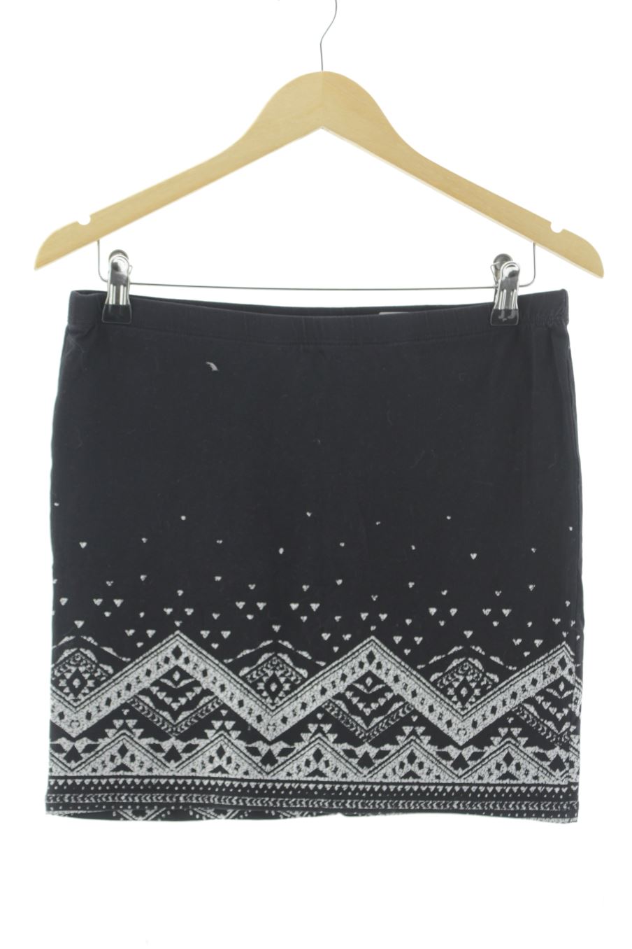 Falda de Gémo de la talla L, de color negro