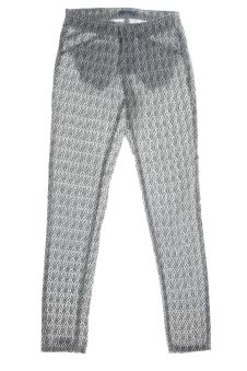 Hose 34 Stradivarius, Foto 1 von 2