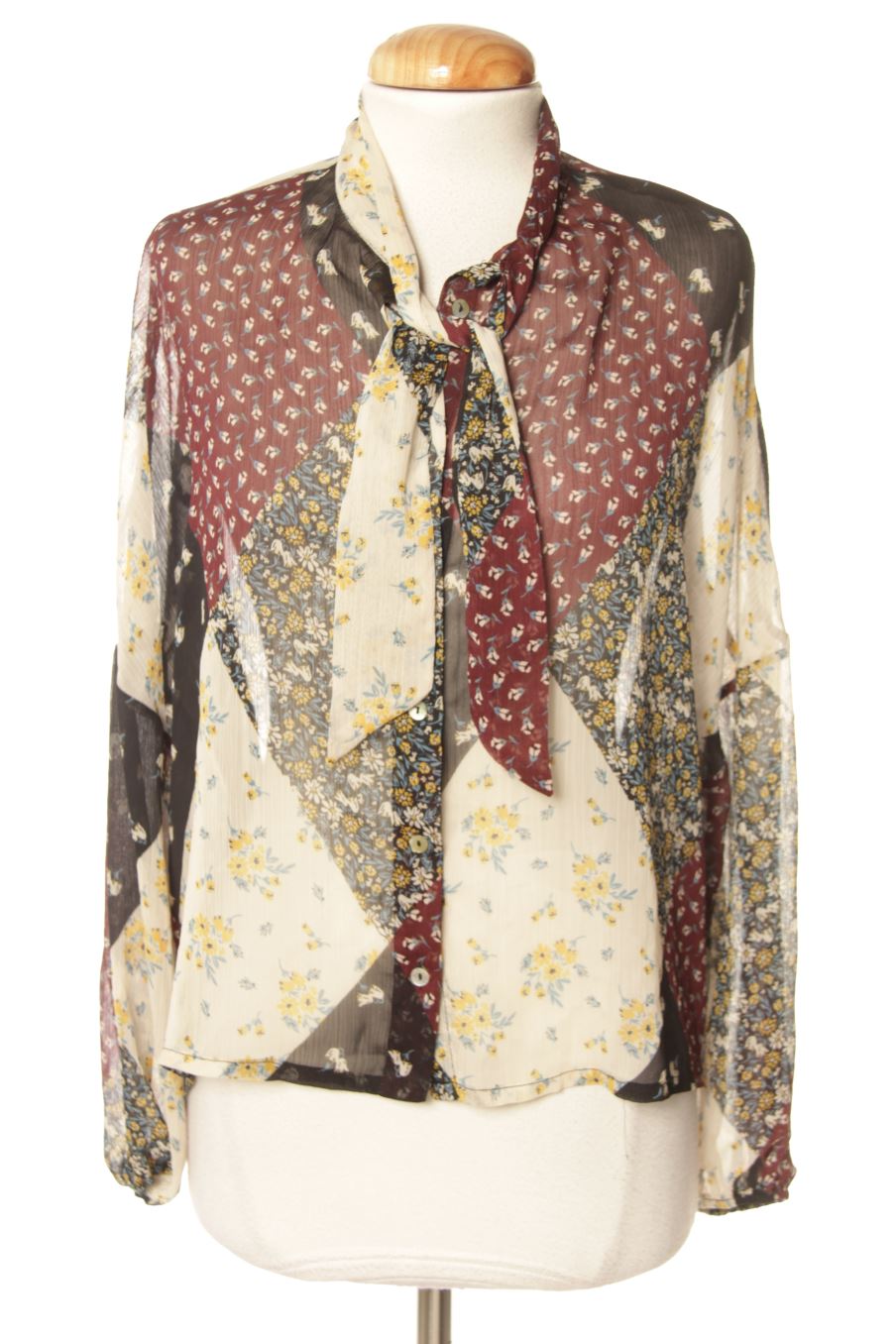 Camisa de Stradivarius de la talla S, de color flores
