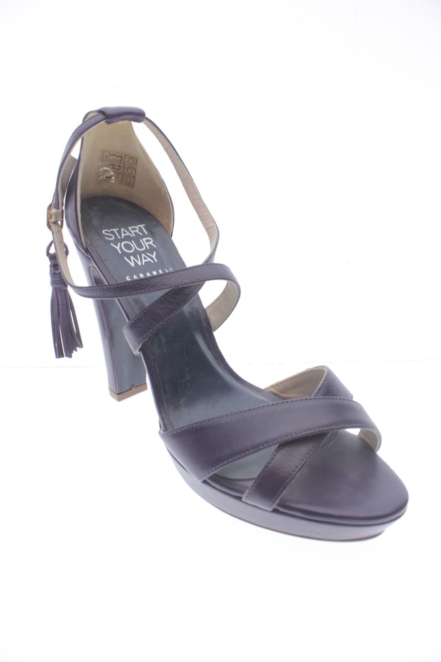 Sandalias tacon de Caramelo de la talla 39, de color morado de