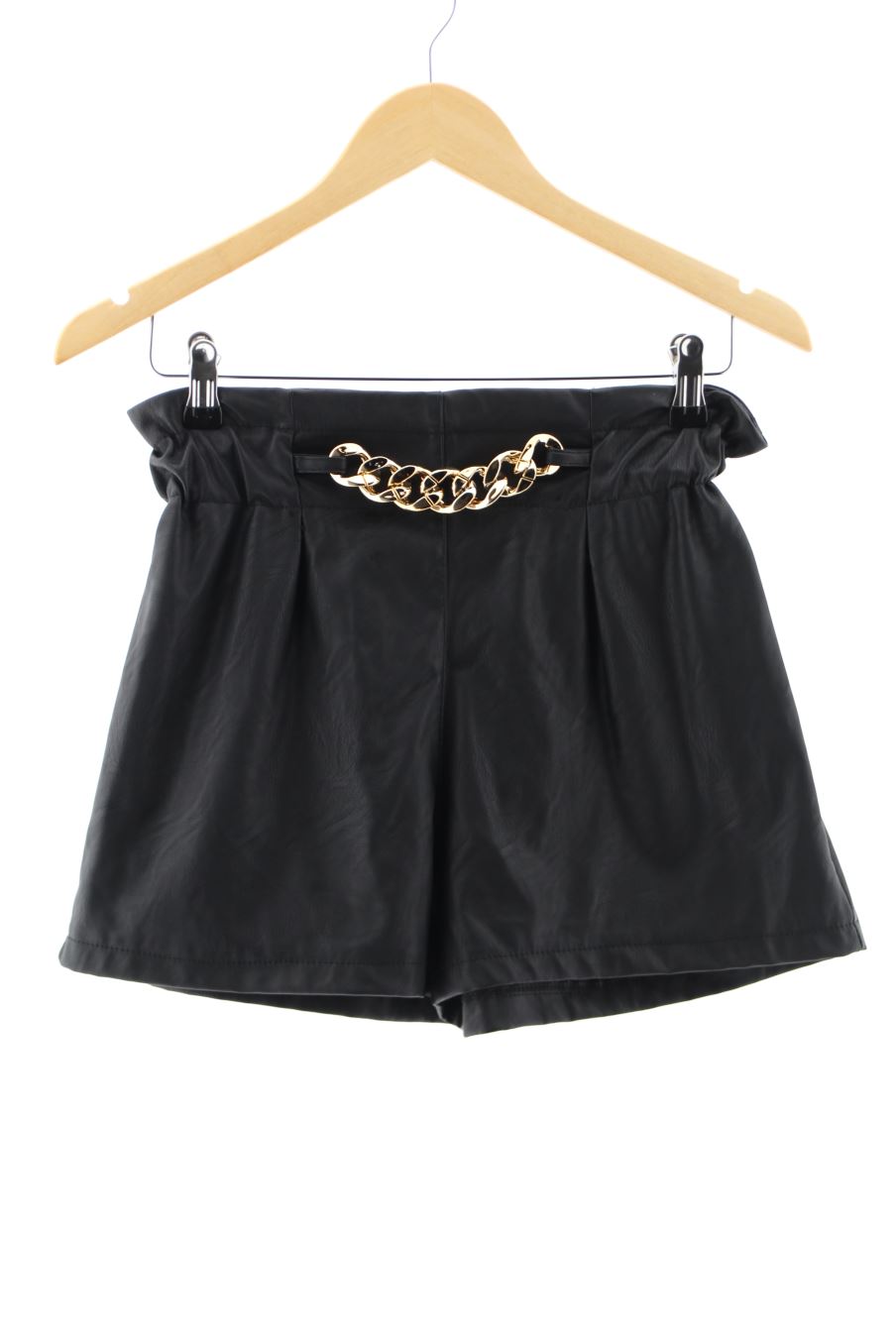 Shorts New collection de la taille 36, de couleur noir de synthétique