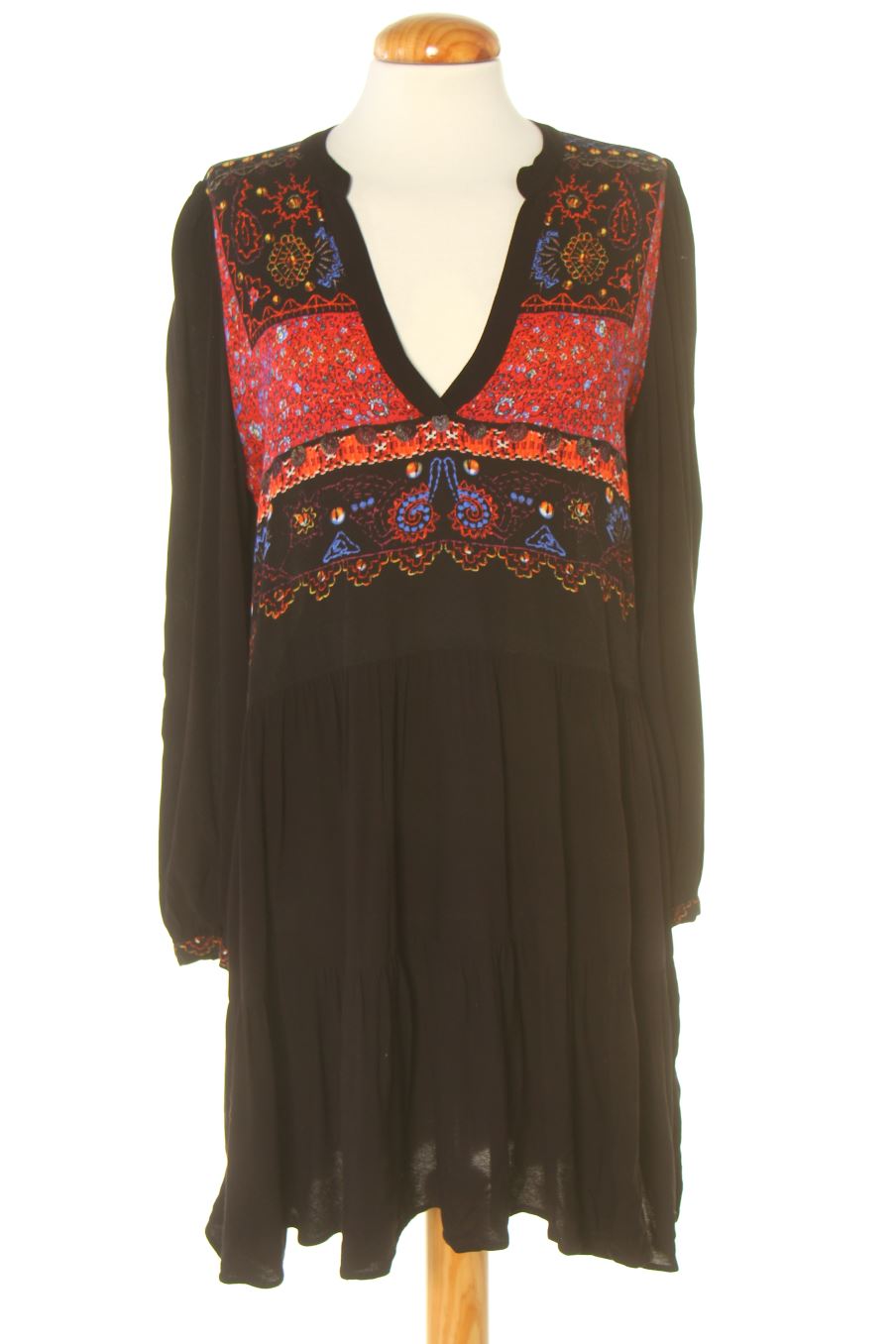 Robe casual Desigual de la taille S, de couleur noir