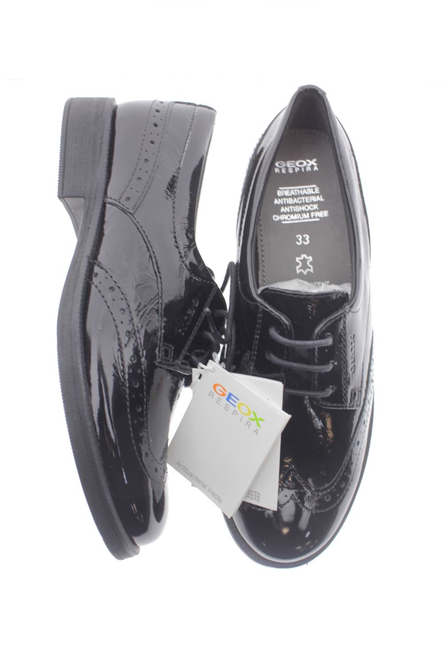 Zapatos de Geox de la talla 33 con etiqueta