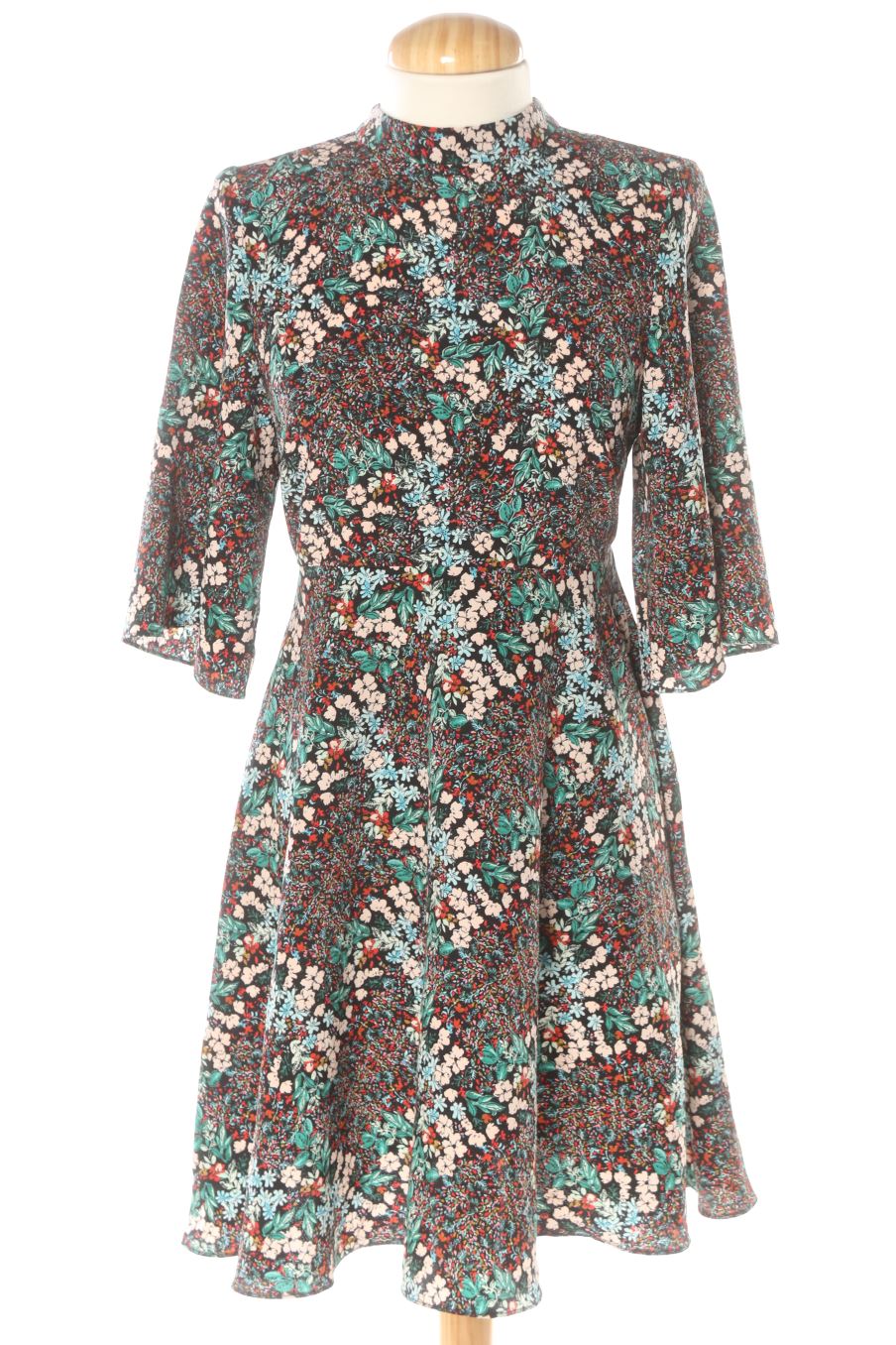 Vestito casual de Zara de la talla XS, de color fiori