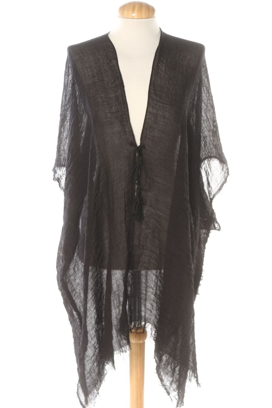Kimono de Oxxo de la talla Única, de color negro