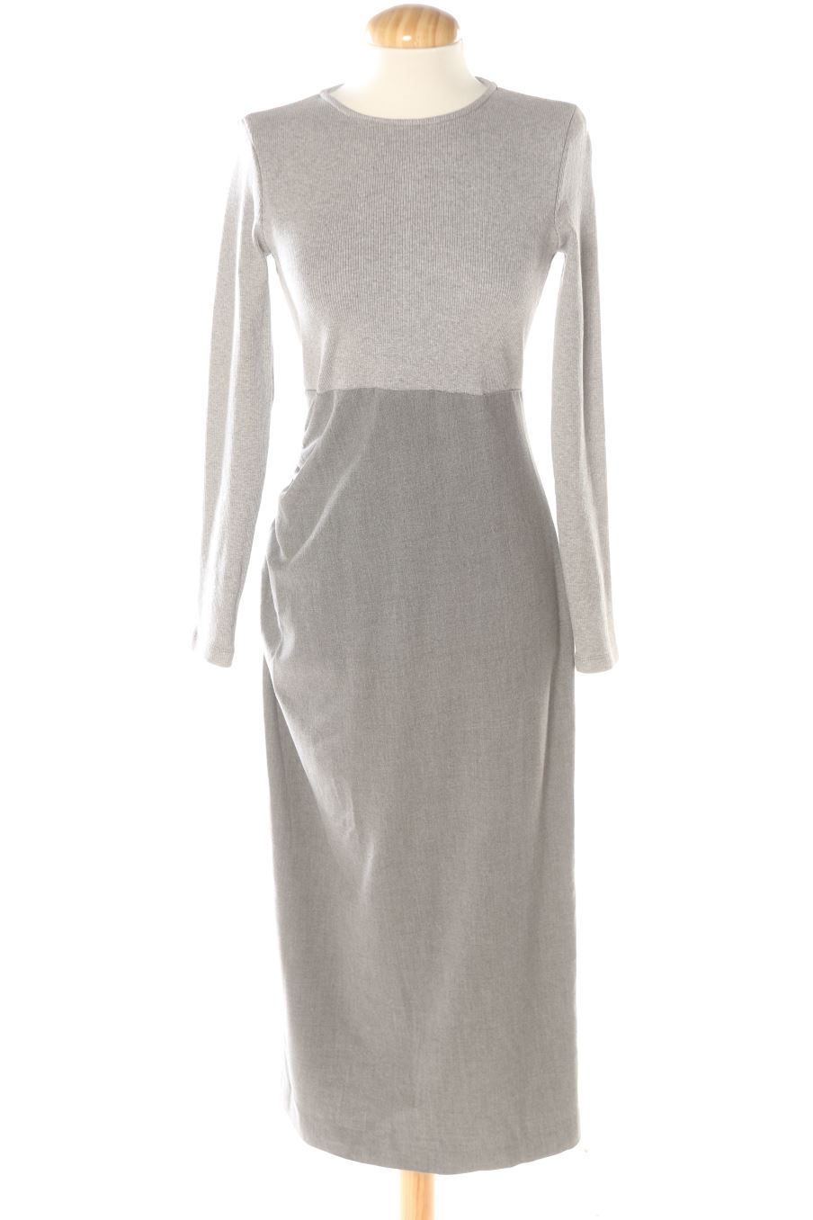 Robe casual Zara de la taille S, de couleur gris