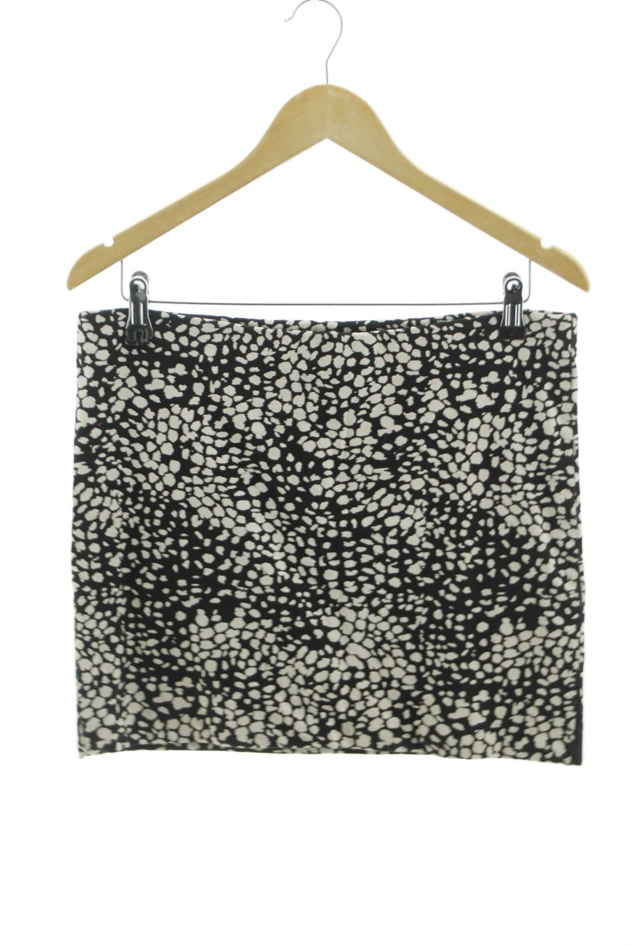 Falda de H&M de la talla M, de color negro