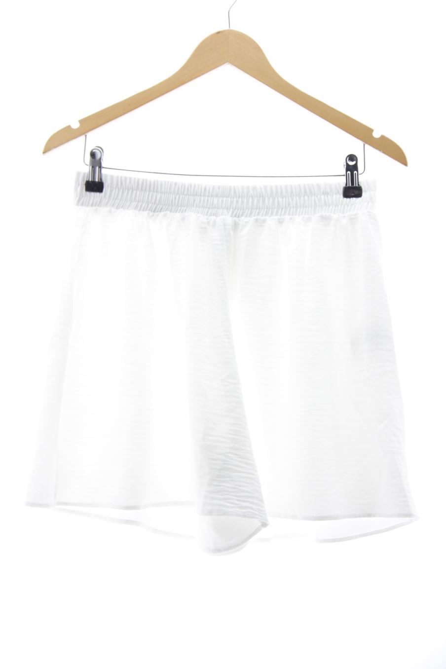 Shorts Zara de la taille S, de couleur blanc