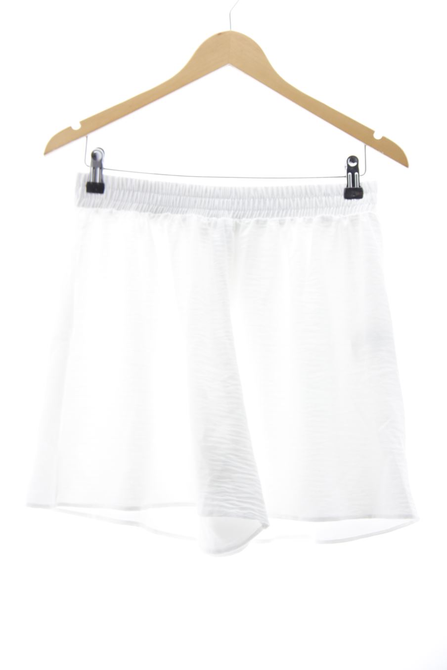Shorts Zara de la taille S, de couleur blanc
