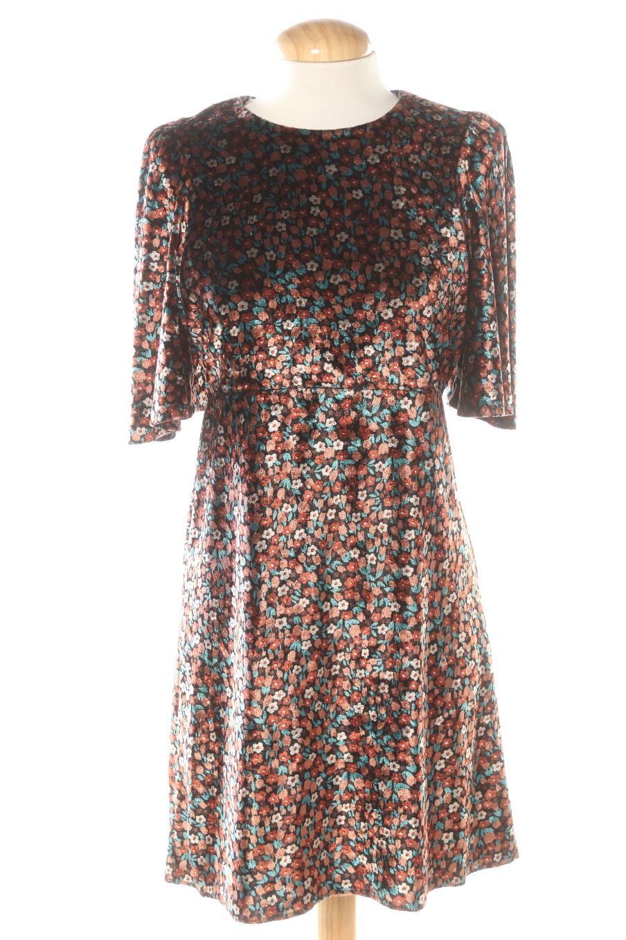 Robe casual Zara de la taille S, de couleur fleurs