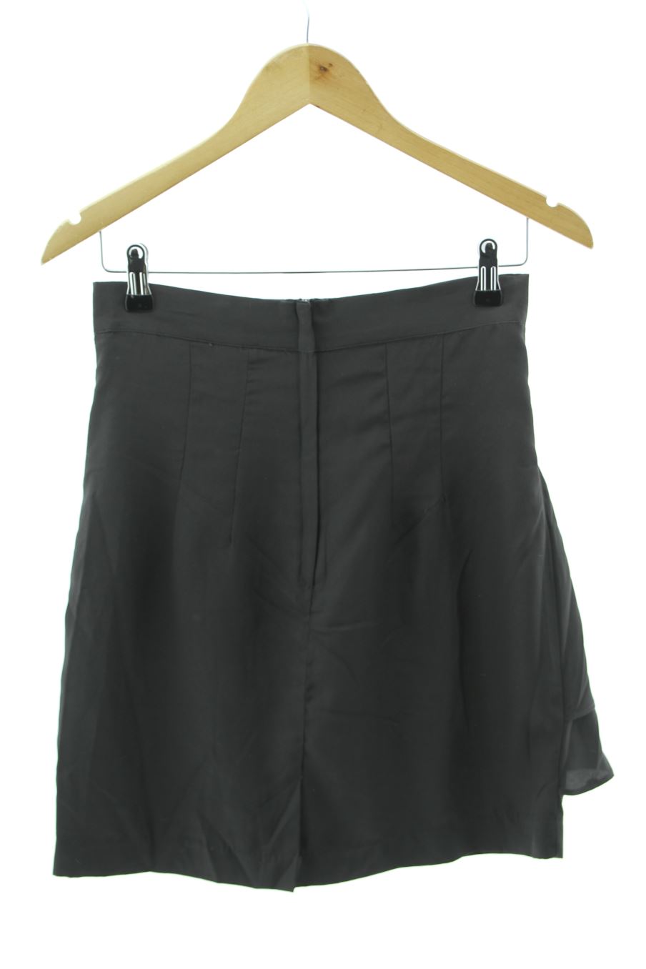 Falda de H&M de la talla 36, de color negro