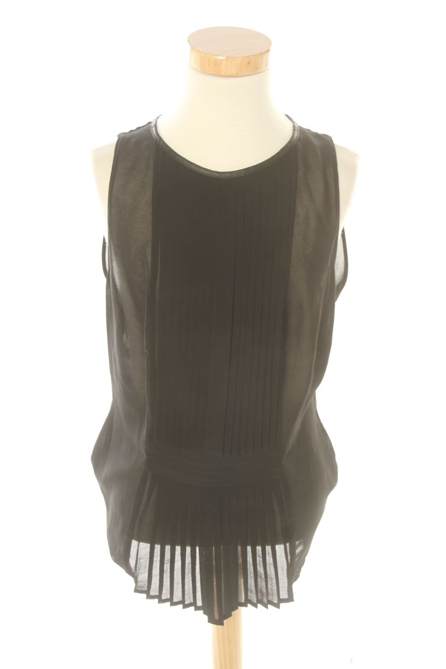 Top de Trf (ZARA) de la talla S, de color negro