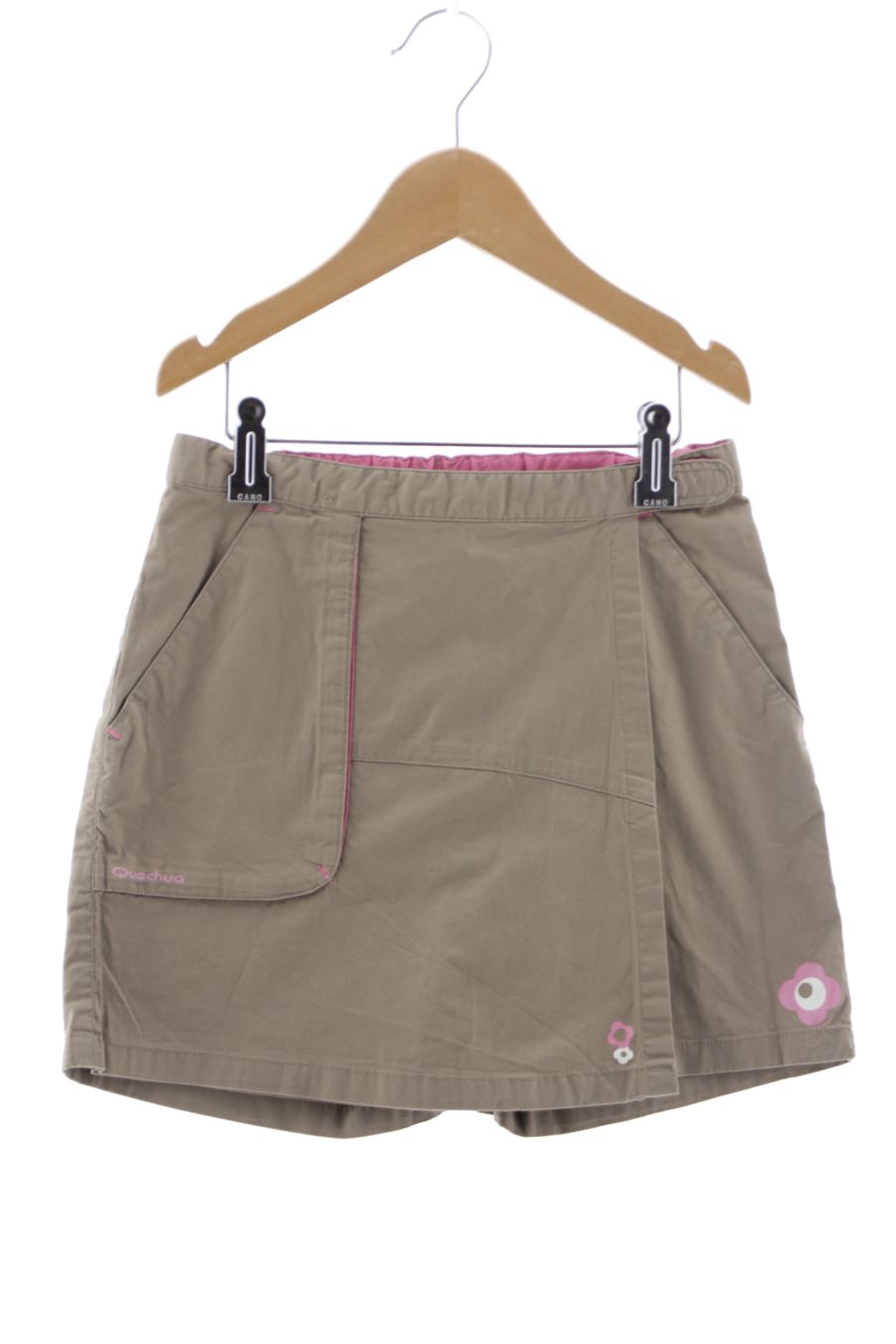 Short Quechua (DECATHLON) de la taille 8 ans de seconde main