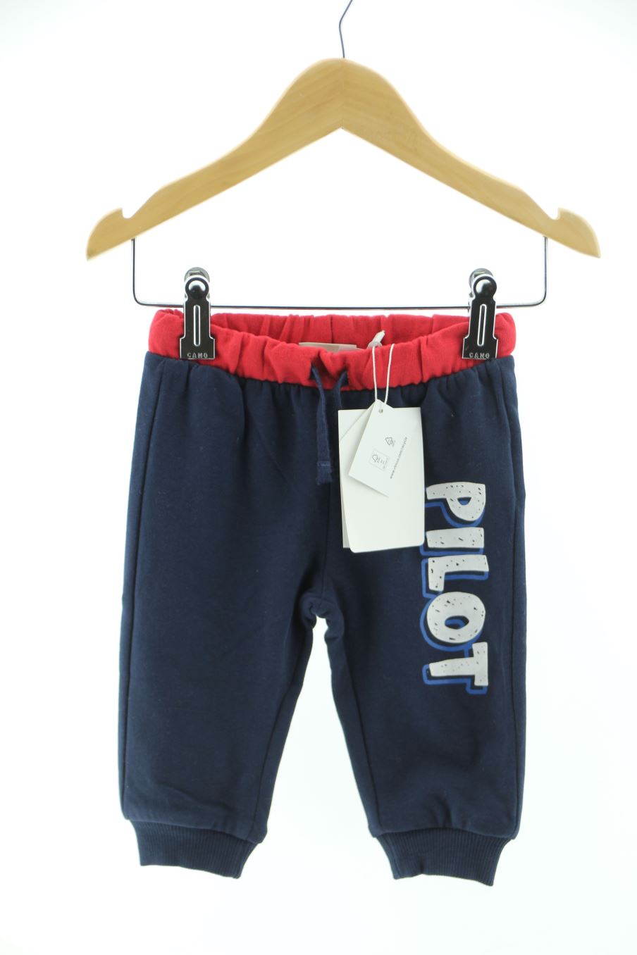 Pantalon Sport Chicco de la taille 6 mois avec une étiquette