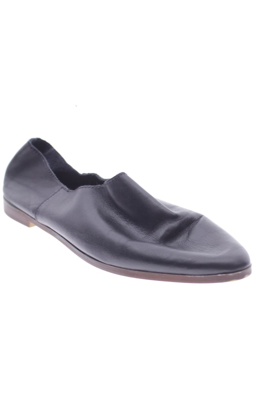 Zapatos planos de Zara de la talla 36, de color negro de