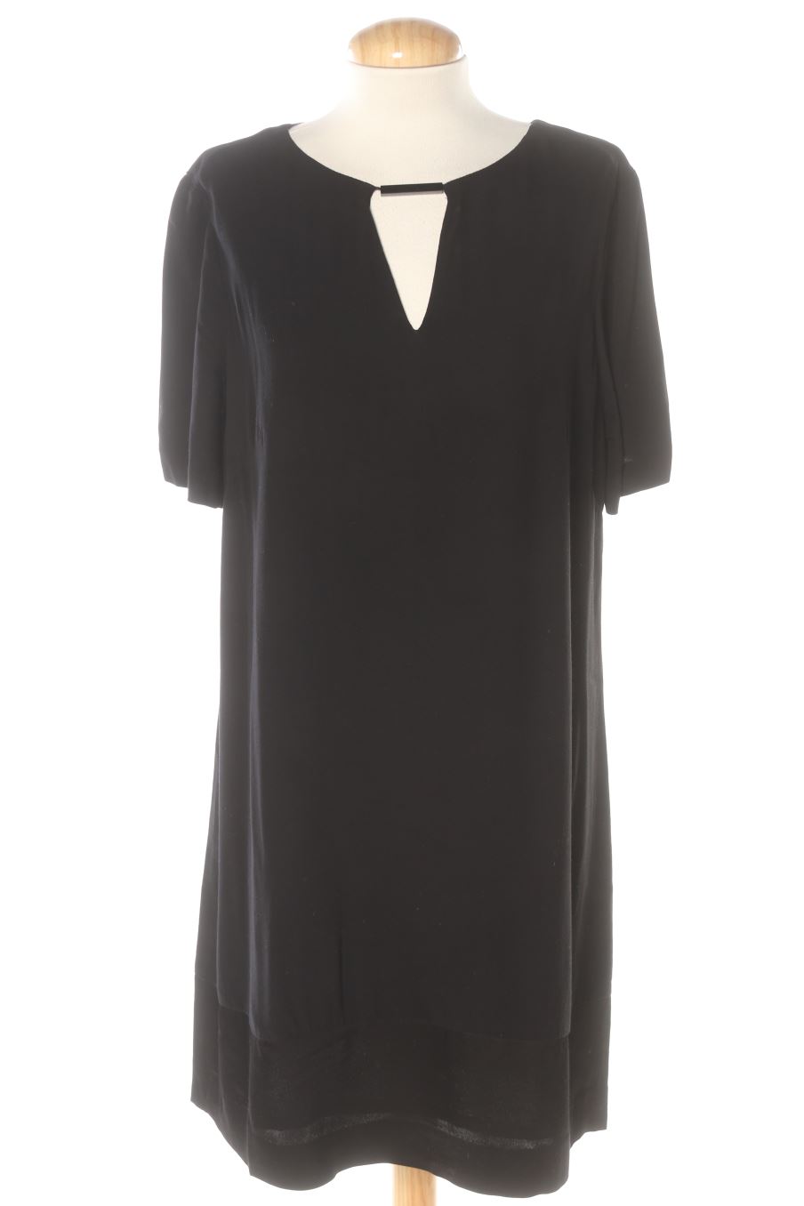 Robe casual Mango de la taille L, de couleur noir