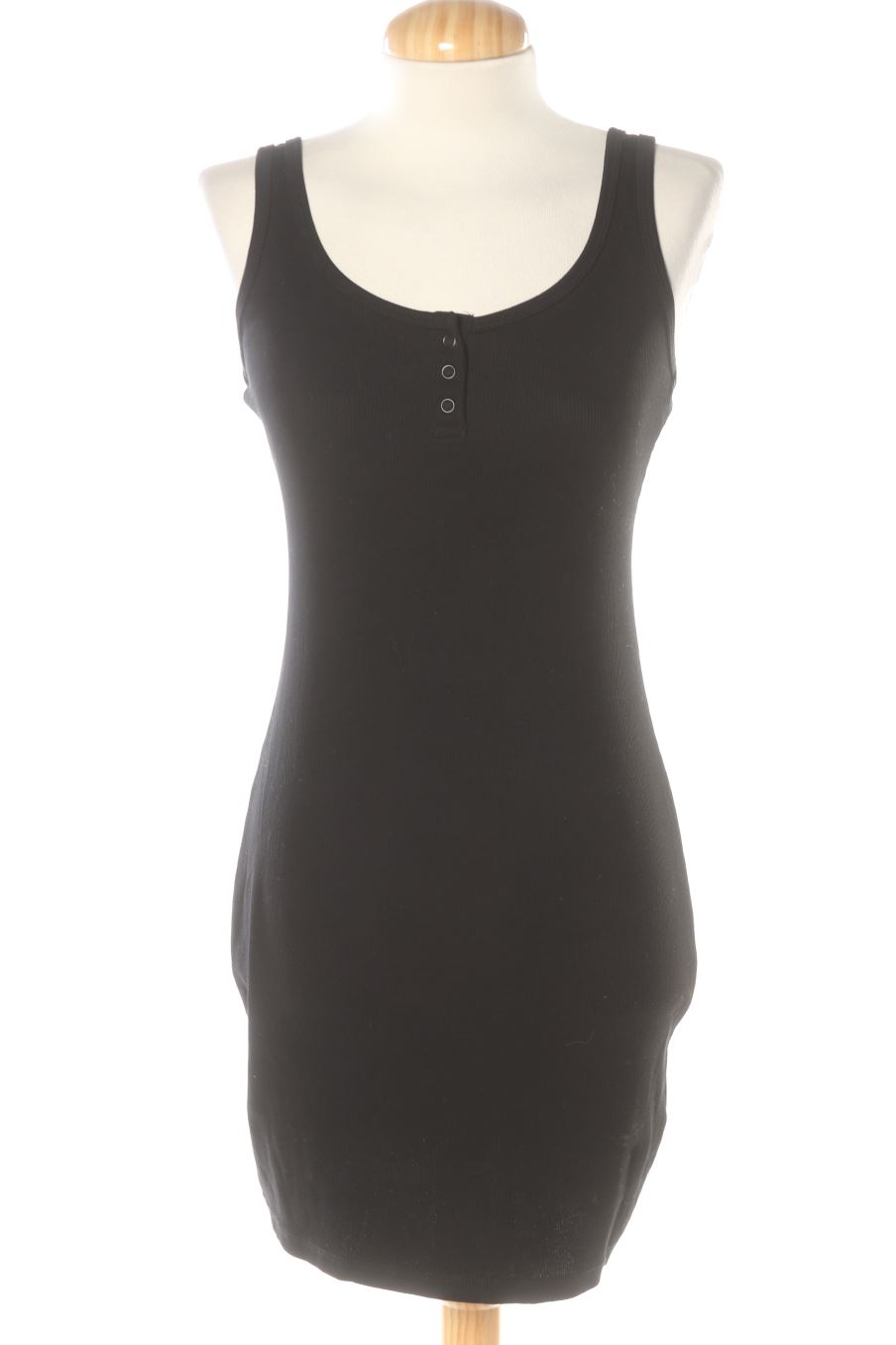 Vestido casual de Zara de la talla M, de color negro