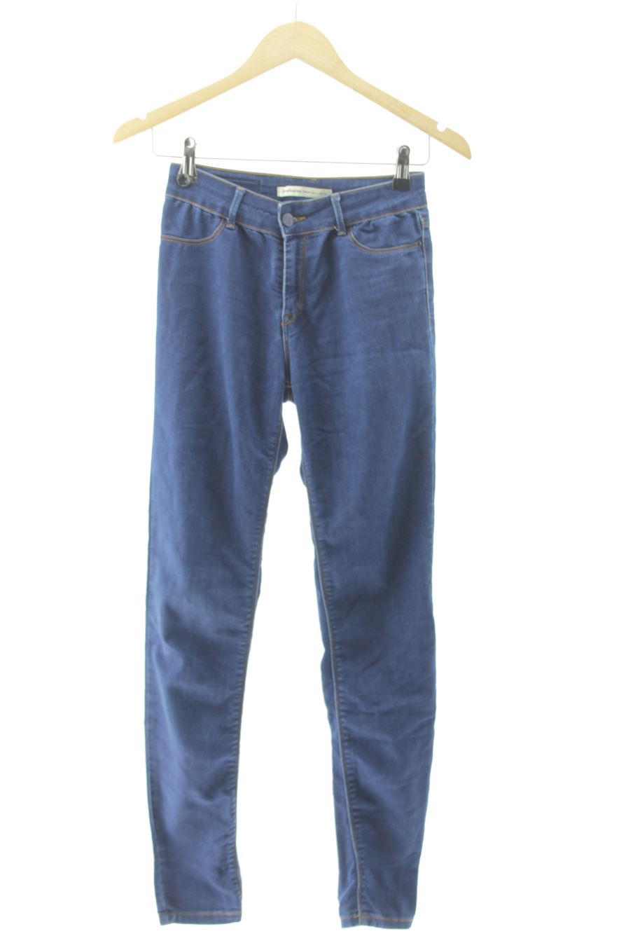 Jeans Stradivarius de la taille 34, de couleur bleu de denim