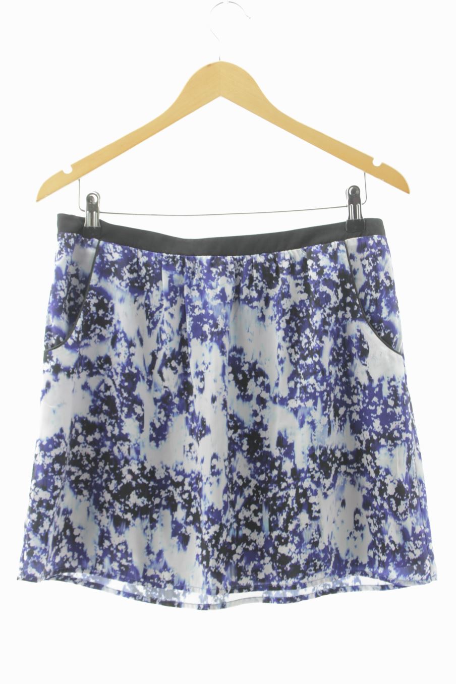 Jupe Naf Naf de la taille 40, de couleur imprimés