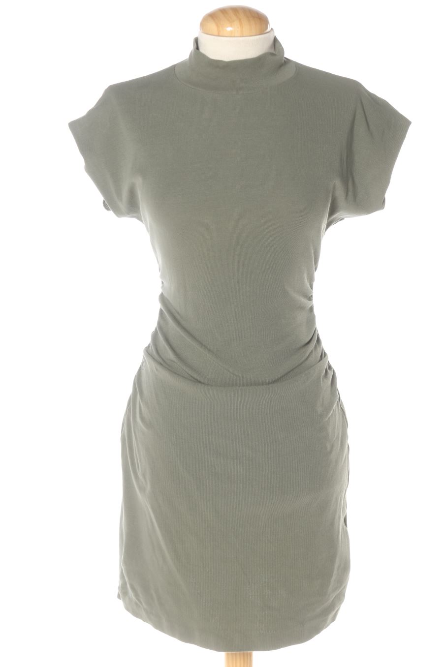 Robe casual Zara de la taille M, de couleur vert