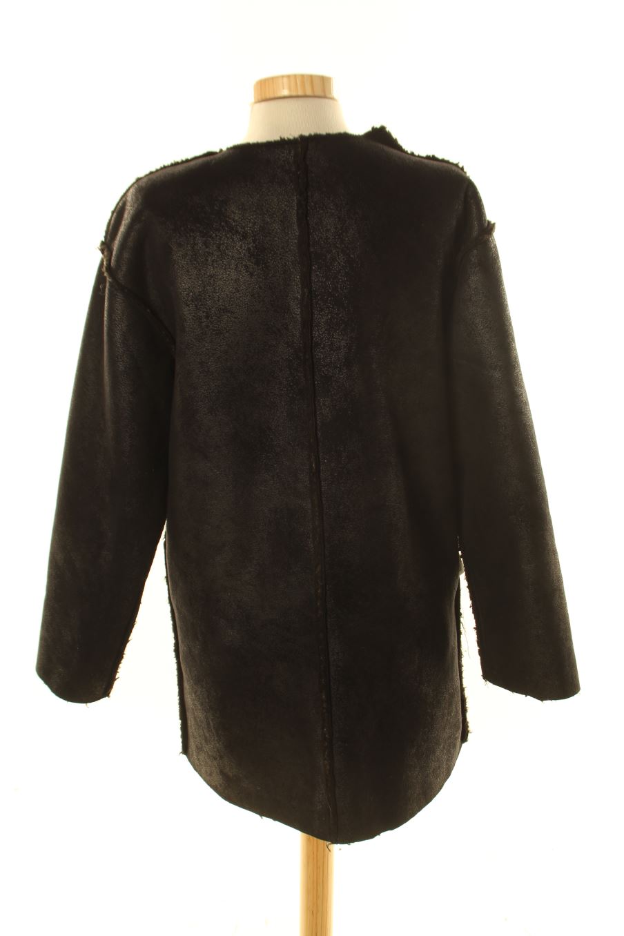 Abrigo de Pull & Bear de la talla S, de color negro