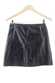 Aufwändiger Rock S Only