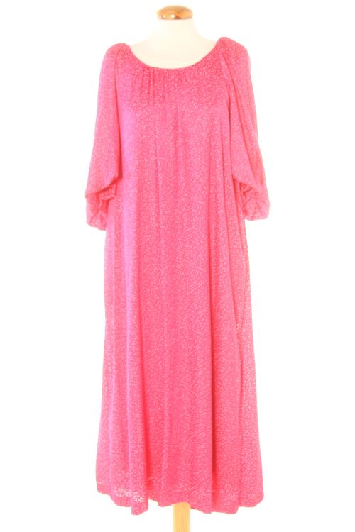 Aufwändiges Kleid