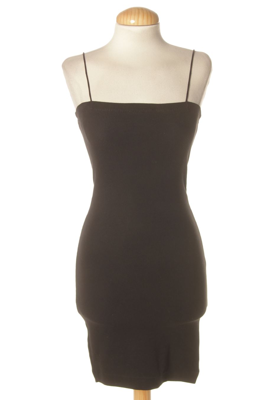 Robe casual Zara de la taille S, de couleur noir