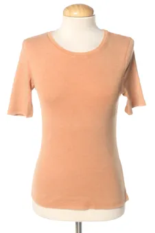 Camiseta XS Zara, foto 1 de 2