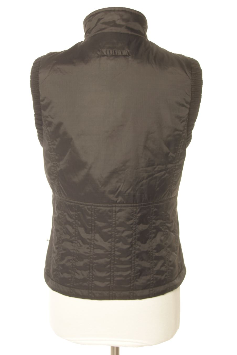 Chaleco de abrigo de Adolfo Dominguez de la talla 38, de color negro
